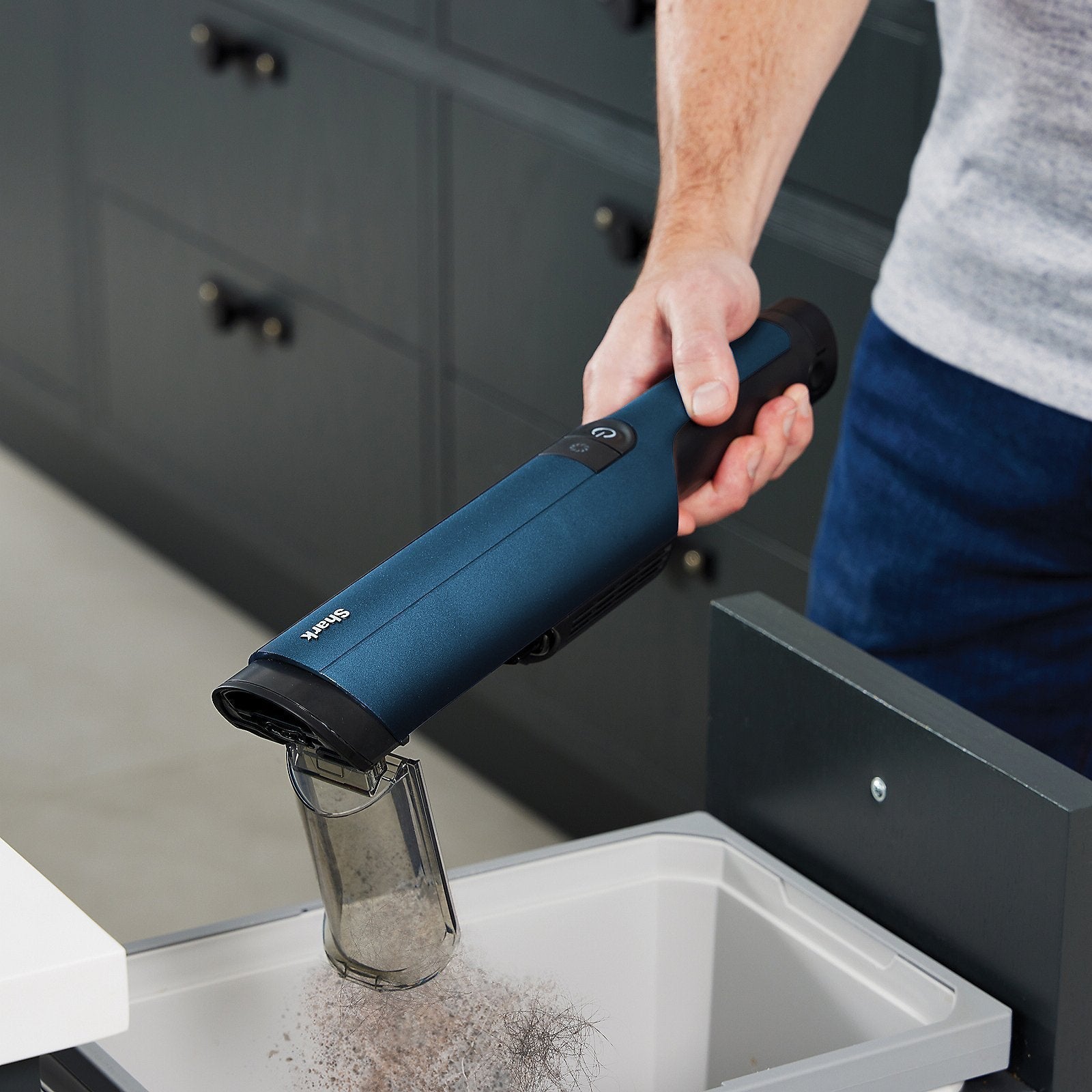 Shark Handheld Vacuum Cleaner WV270UK